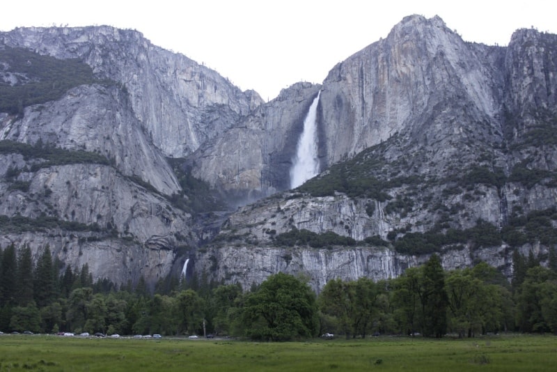  Thác Yosemite - California thực sự khiến người xem phải trầm trồ.